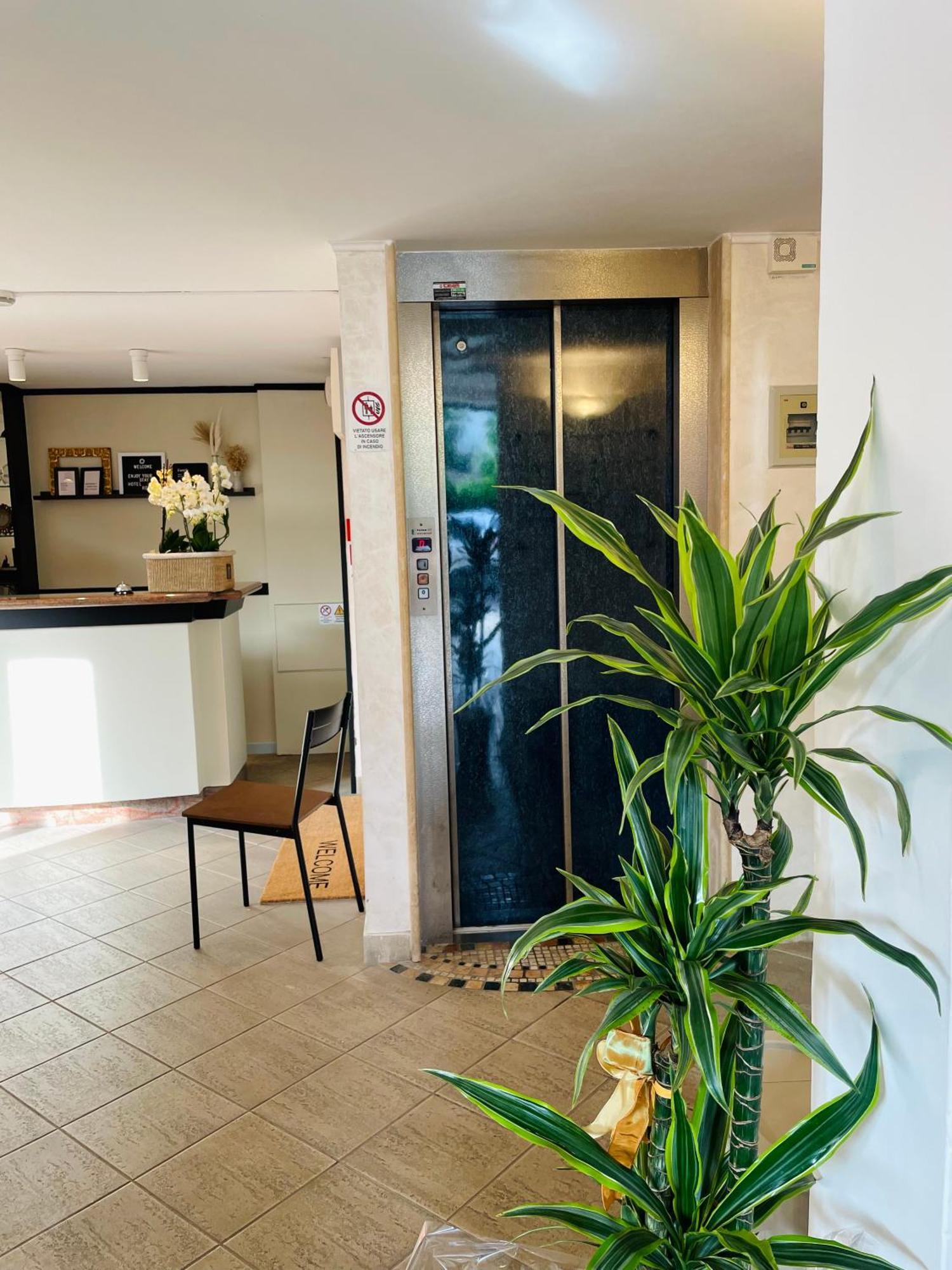 Hotel Reale Rimini Extérieur photo
