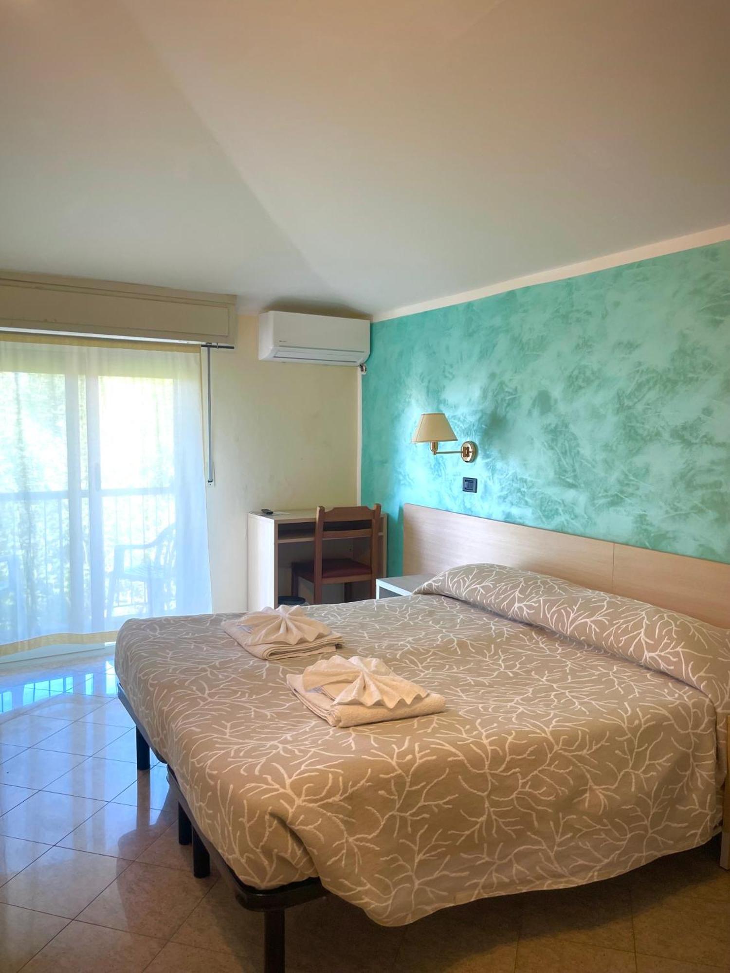 Hotel Reale Rimini Extérieur photo